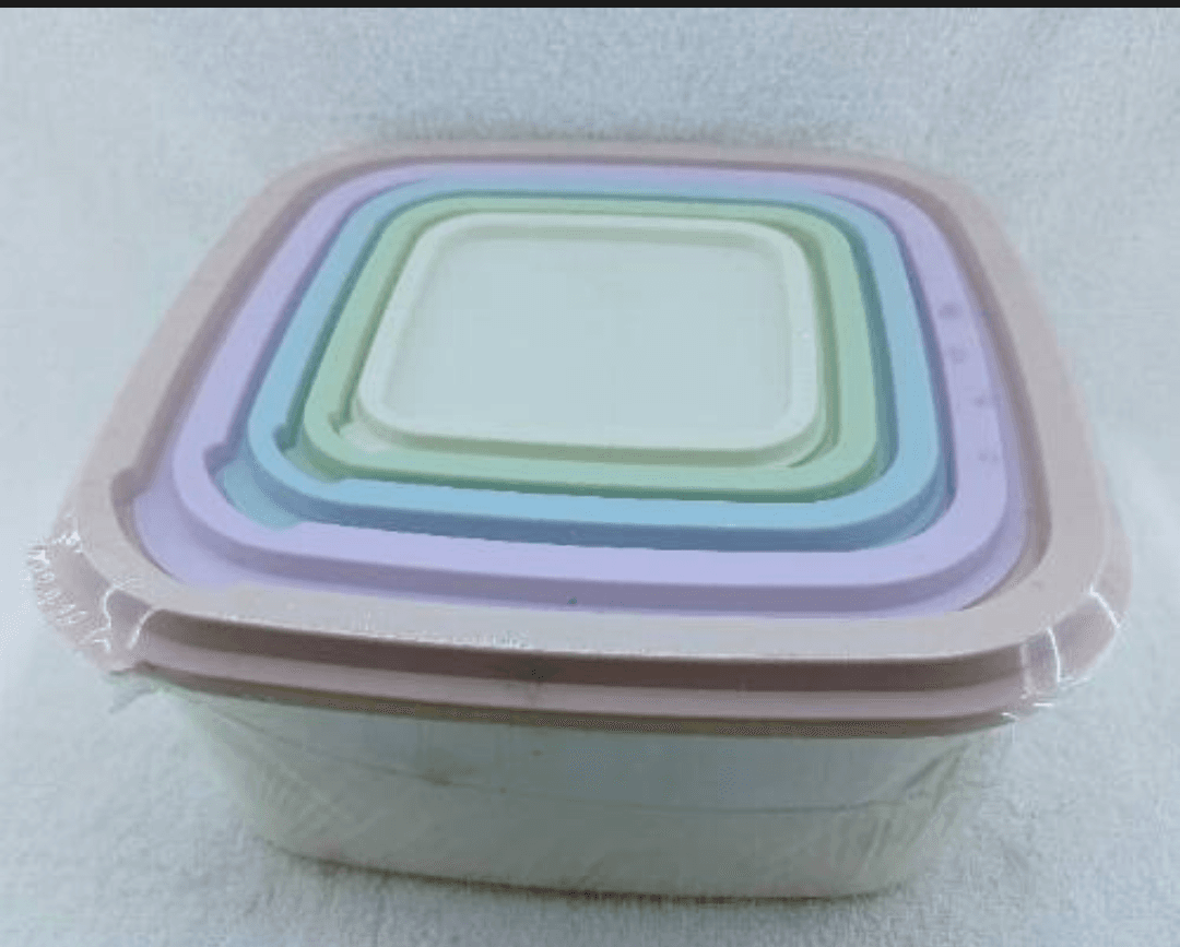 Plastic container 11