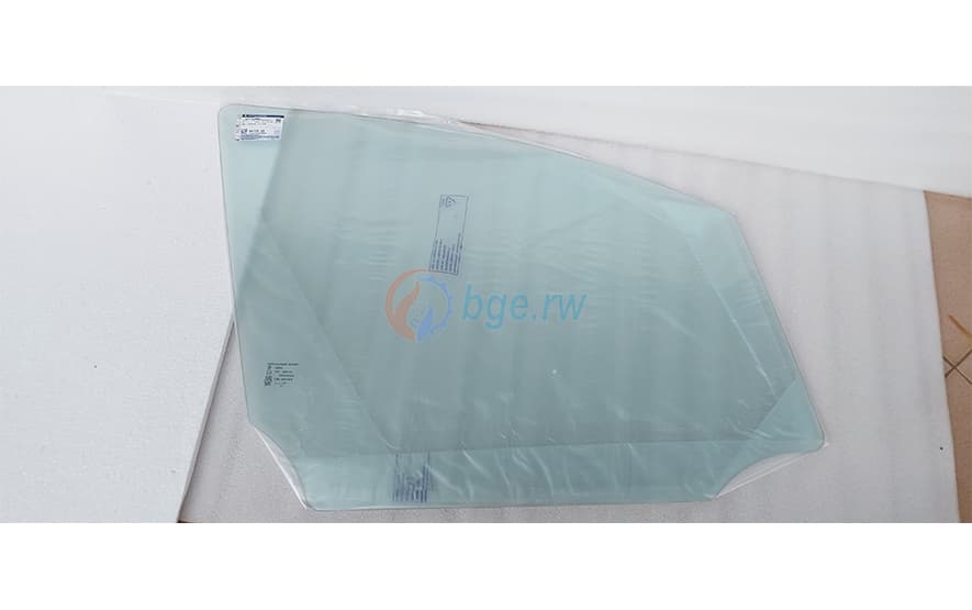 GLASS FRONT DOOR WINDOW RH ERTIGA