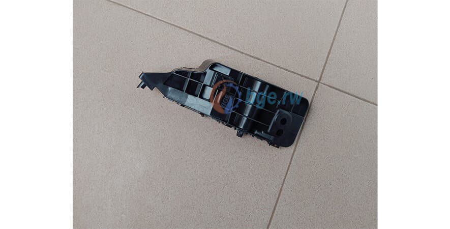 BRACKET, PLASTIC