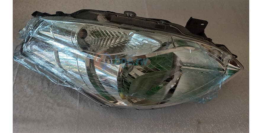 HEADLAMP RH ERTIGA AVI414