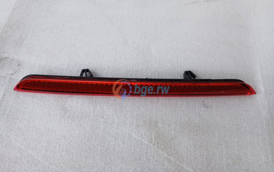REAR REFLECTOR LH