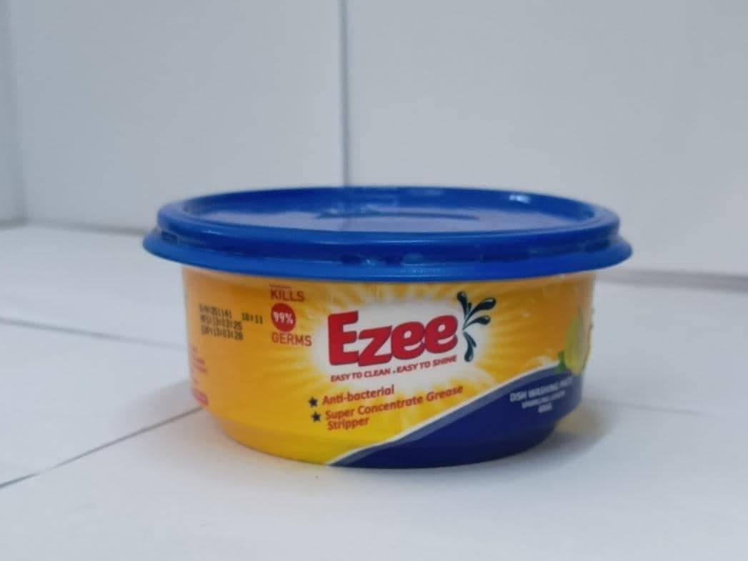 Ezee Dish Washing Paste Sparkling Lemon 400g