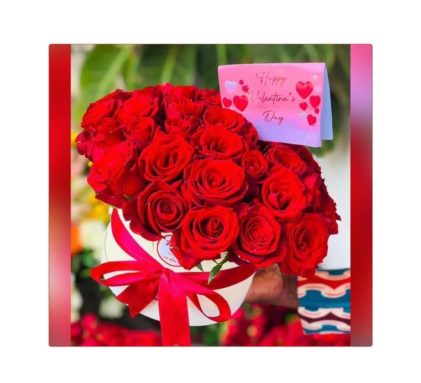 Bouquet of Flowers with Circle box