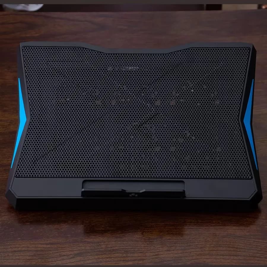 C11 laptop cooling stand
