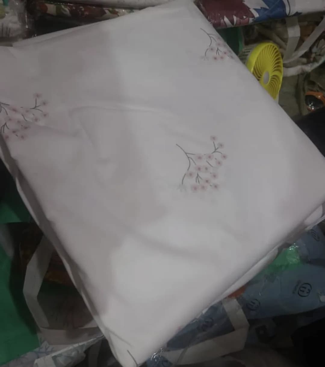 Bed sheets cotton size of 2.2m*2.2m with 2pillows case
