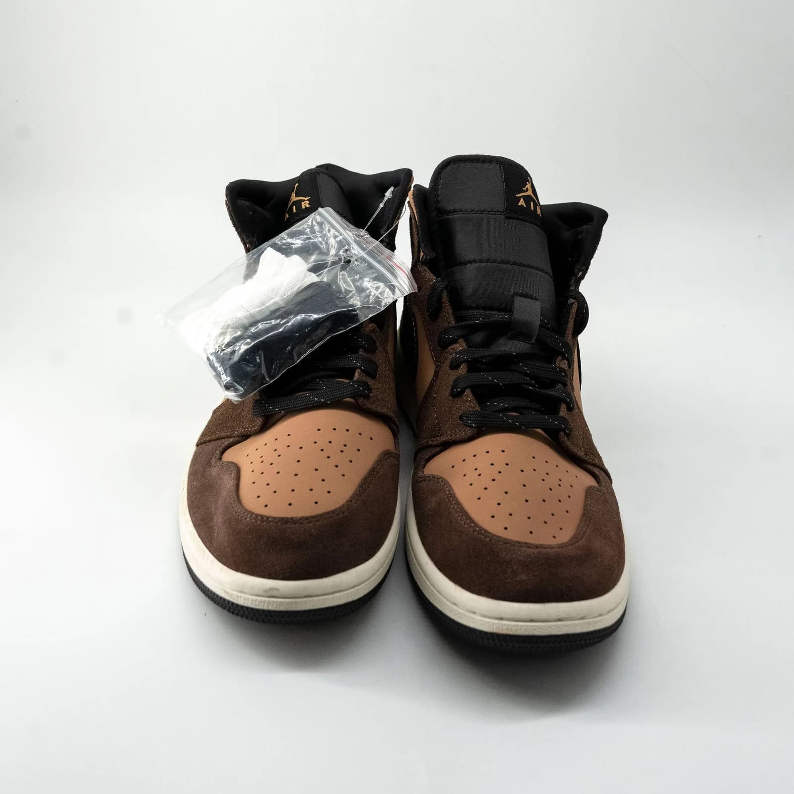 Air Jordan 1 mid brown