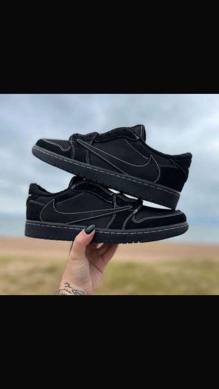 Travis Scott x Air Jordan 1 Low