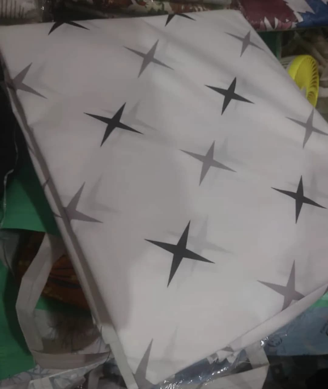 Bed sheets cotton size of 2.2m*2.2m with 2pillows cases