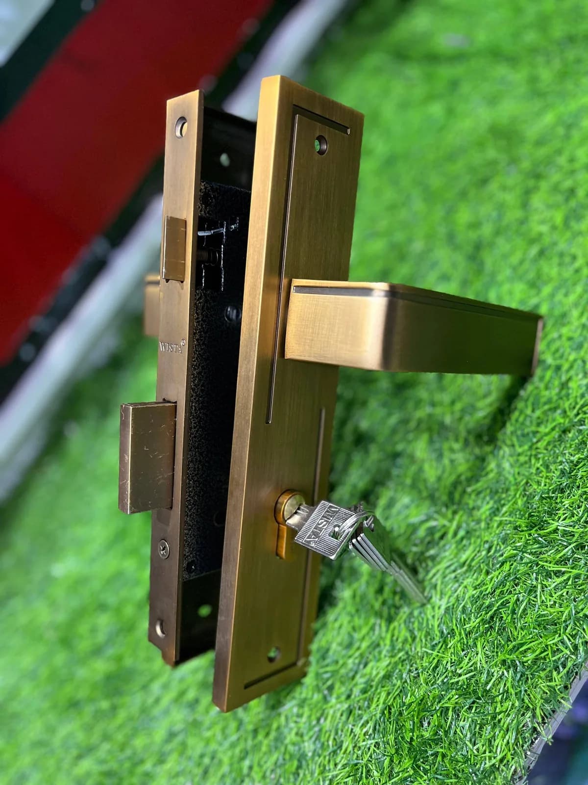 Door lock