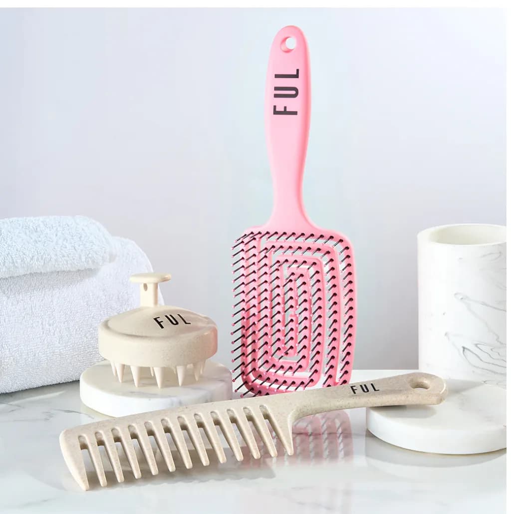 COMB FOR CURLY HAIR-PINK