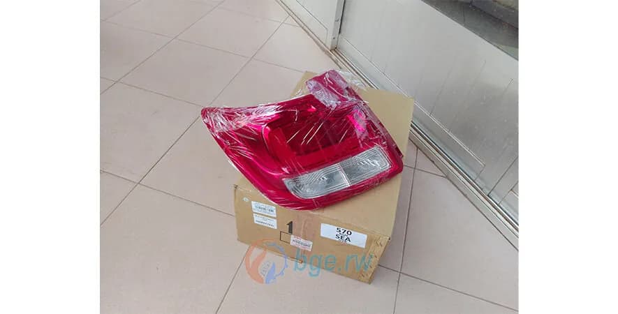 REAR LAMP ASSY, LH