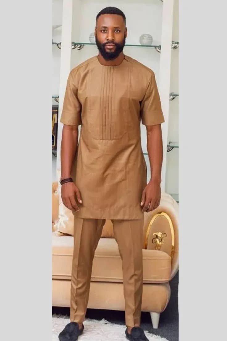 Traditional Elegant Men Suit