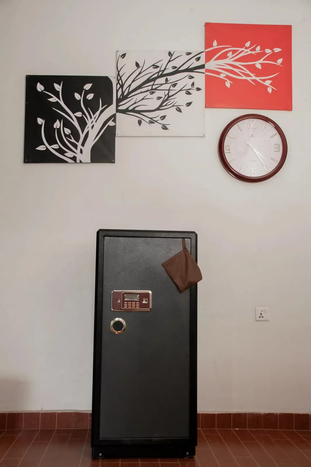 SAFE BOX FE-1200 (1200X55X500) 180 Kgs