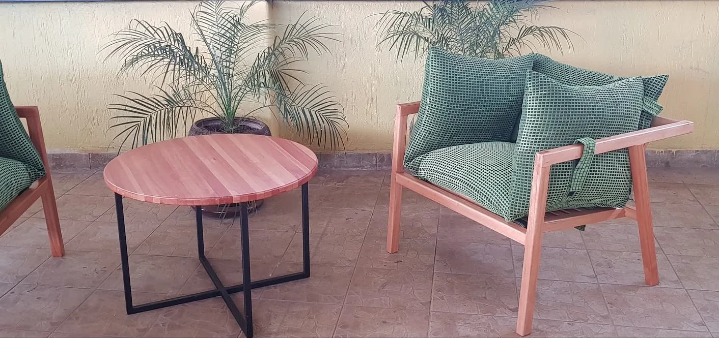 Coffee table with chair