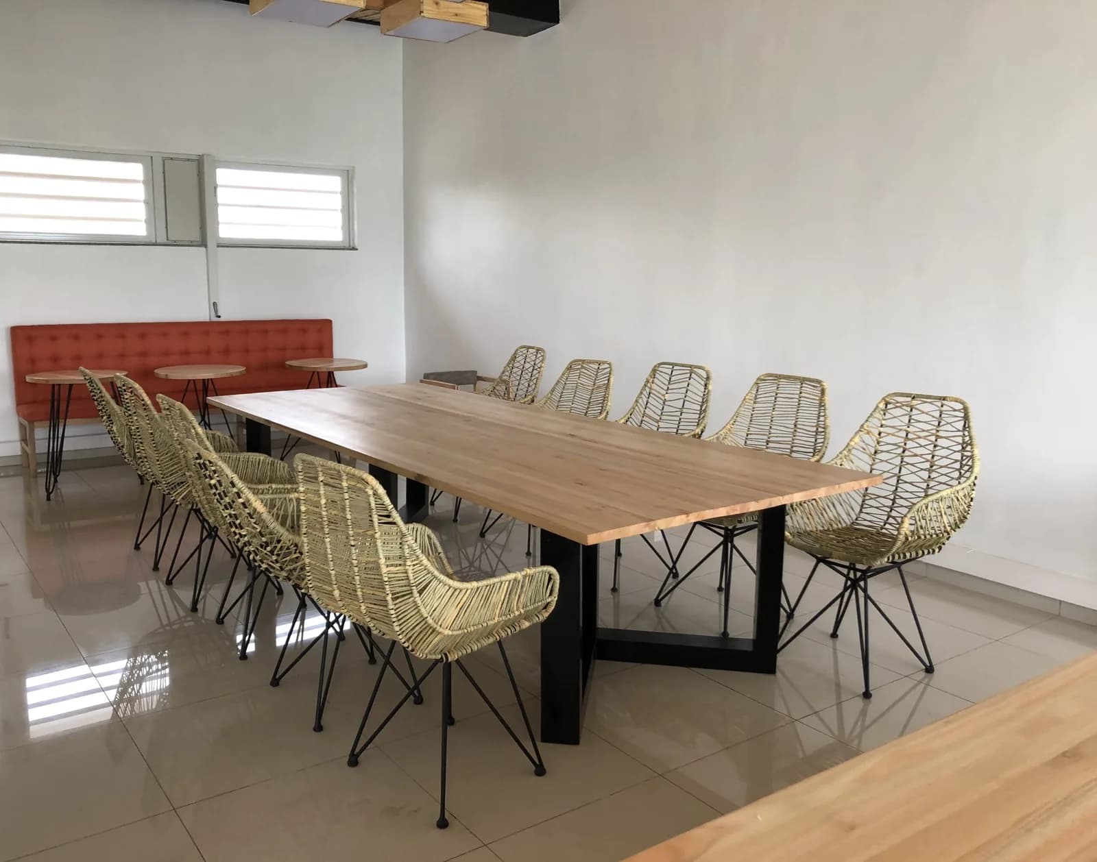 Meeting room table