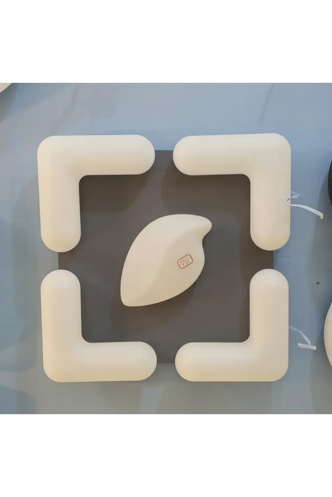 Versatile Corner-Shaped Pieces - Off-White Square Array for Modern Décor & Functional Design