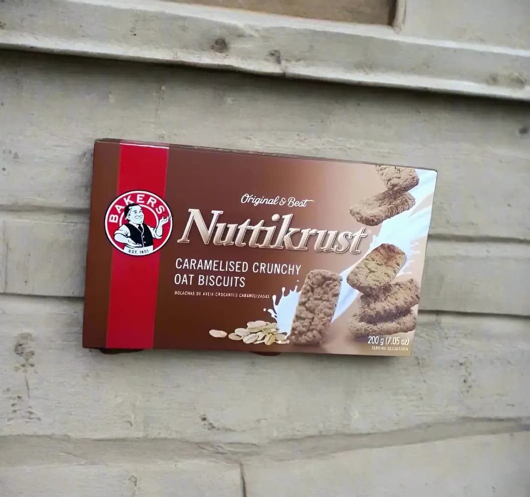 Bakers Nuttikrust Caramelised Crunchy Oat Biscuits 200g
