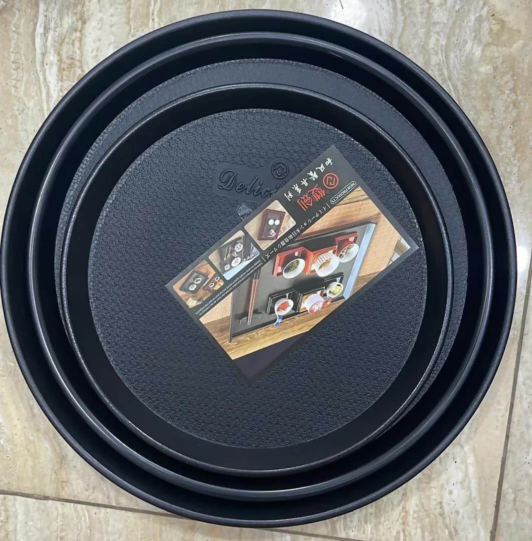 : Round Non-Slip Serving Trays (Set of 3)