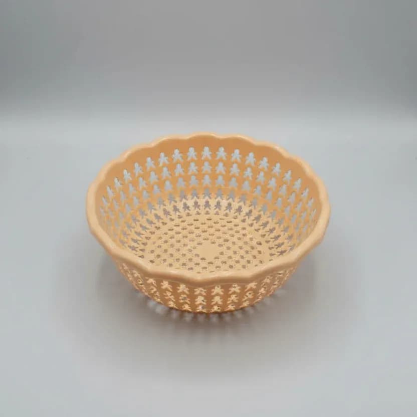 Round Plastic Perforated Kitchen Basket / Colander Bowl