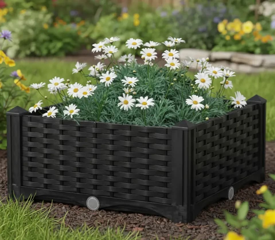 Woven plastic White flower box For Decoration