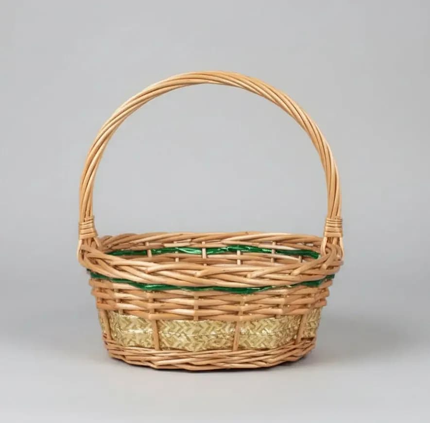 Oval Handwoven Wicker Basket with Handle – Natural Rattan Design medium