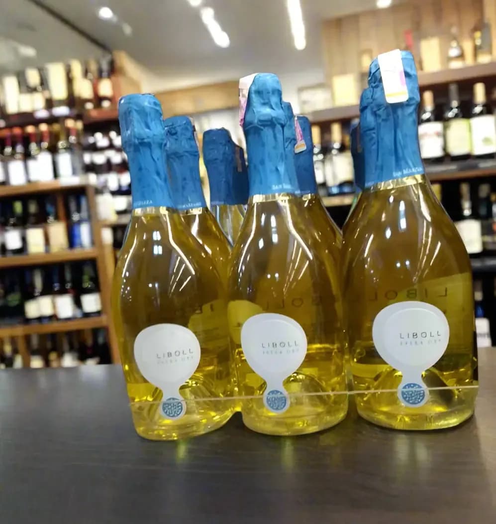 Liboll Spumante Extra Dry Wine 750ml