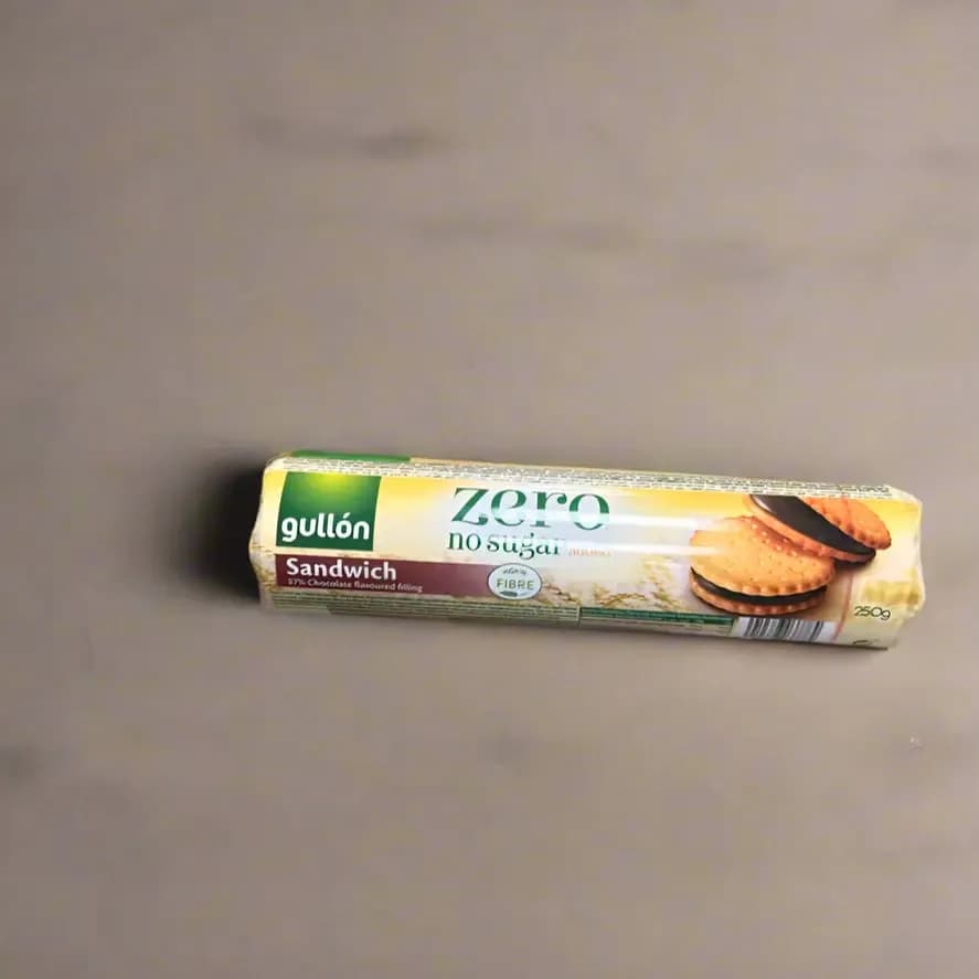 Gullón Zero No Sugar Sandwich 17% chocolate-flavored filling 250g