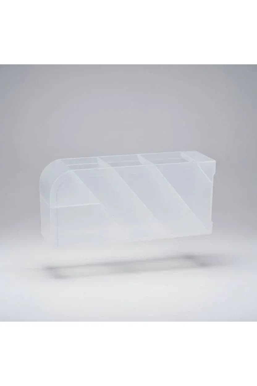 Plastic storage container
