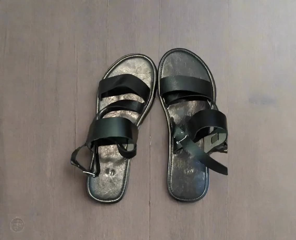 ShadowEase Sandals Size 39-40