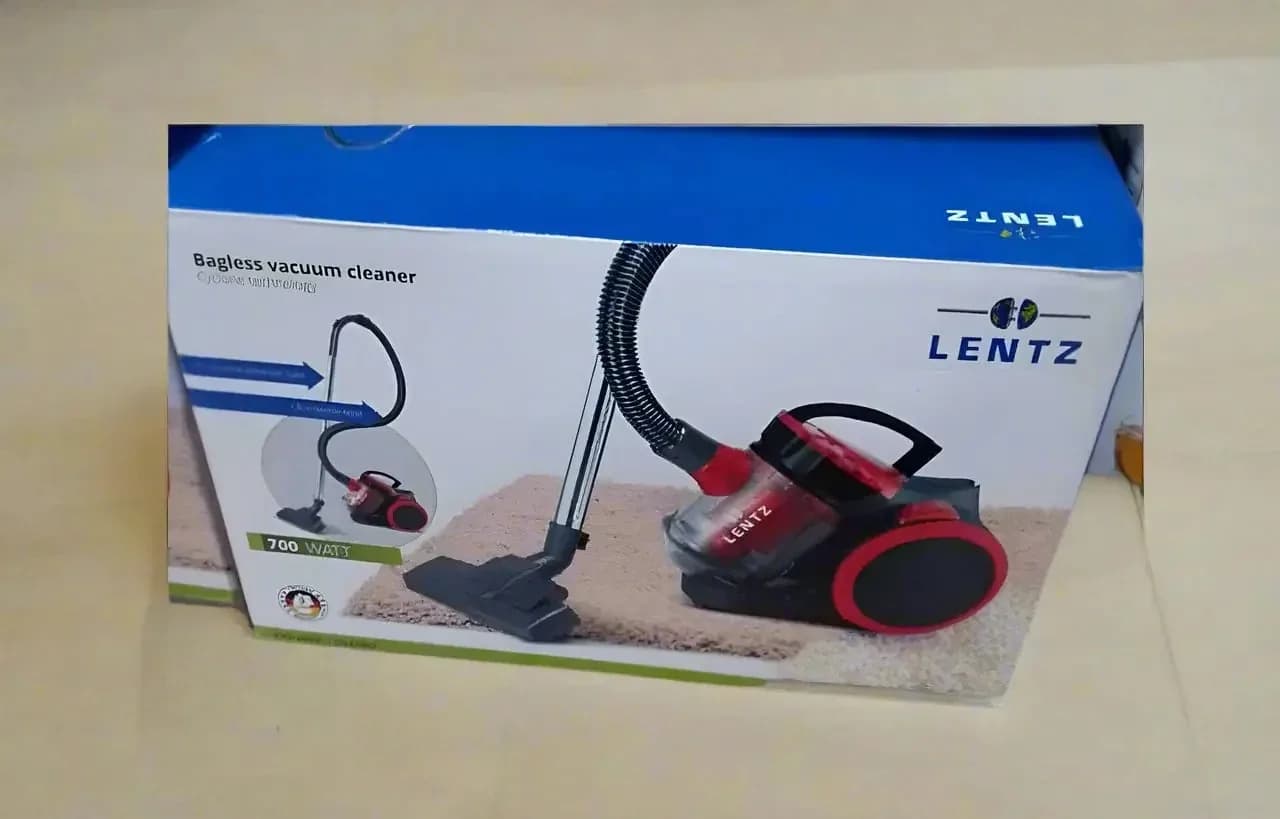 Lentz Bagless Vacuum Cleaner 700W