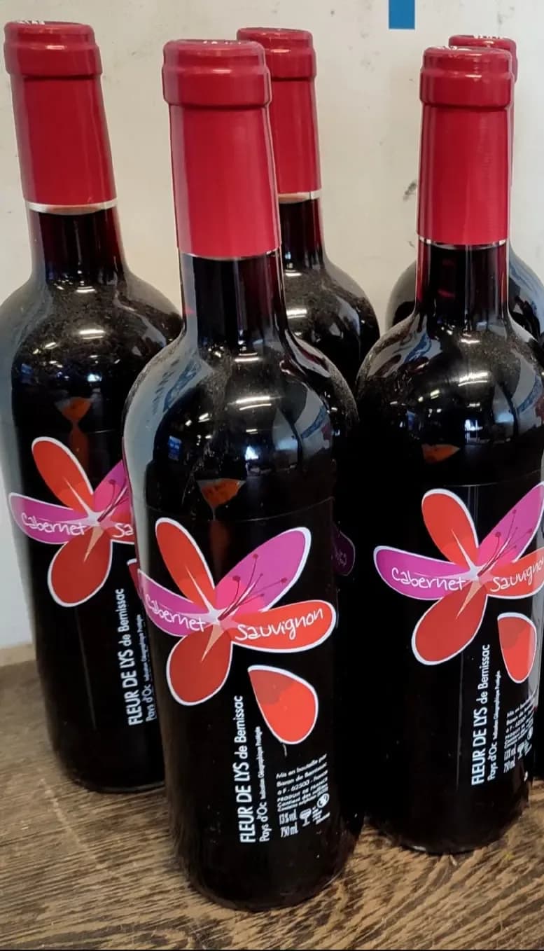 Fleur De Lys Cabernet Sauvignon Red Wine - 750ml