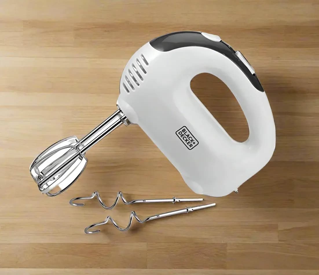 Black & Decker 6-Speed Hand Mixer with Turbo Boost