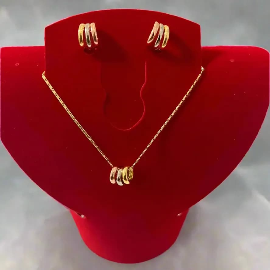 Multitone Triple Ring Necklace and Earring Set