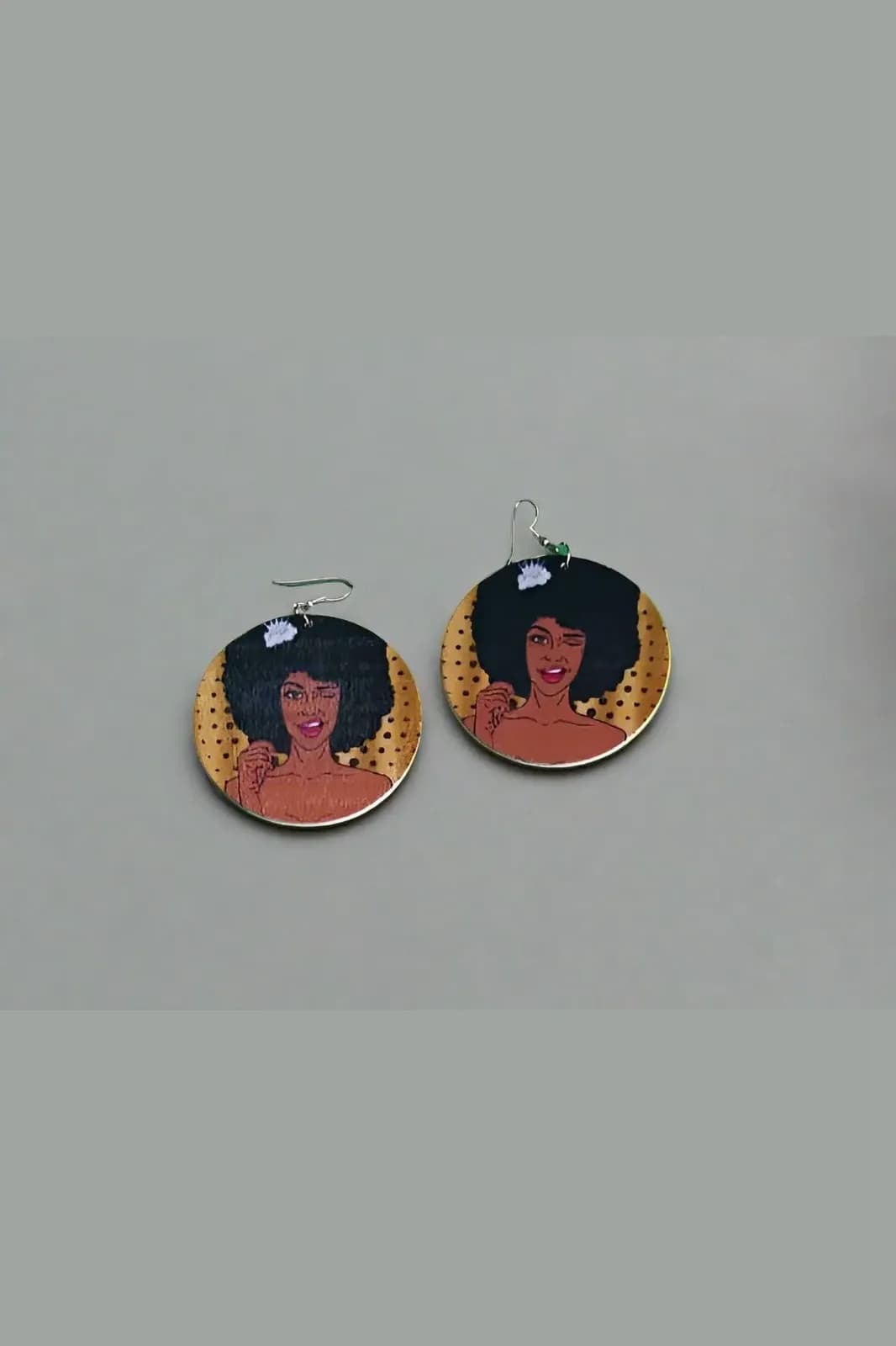 Afrocentric Wooden Earrings – Black Woman with Afro Hairstyle