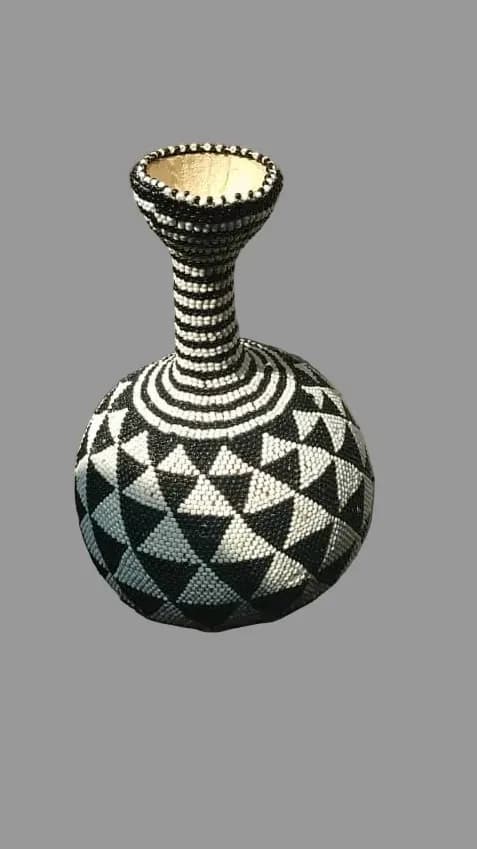 Beaded Calabash Gourd Black&White- Agacuma