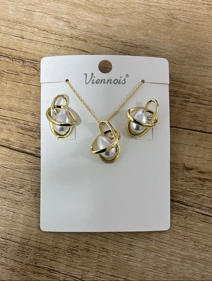 Viennois Gold-Plated Pendant Necklace & Earrings Set with Faux Pearls