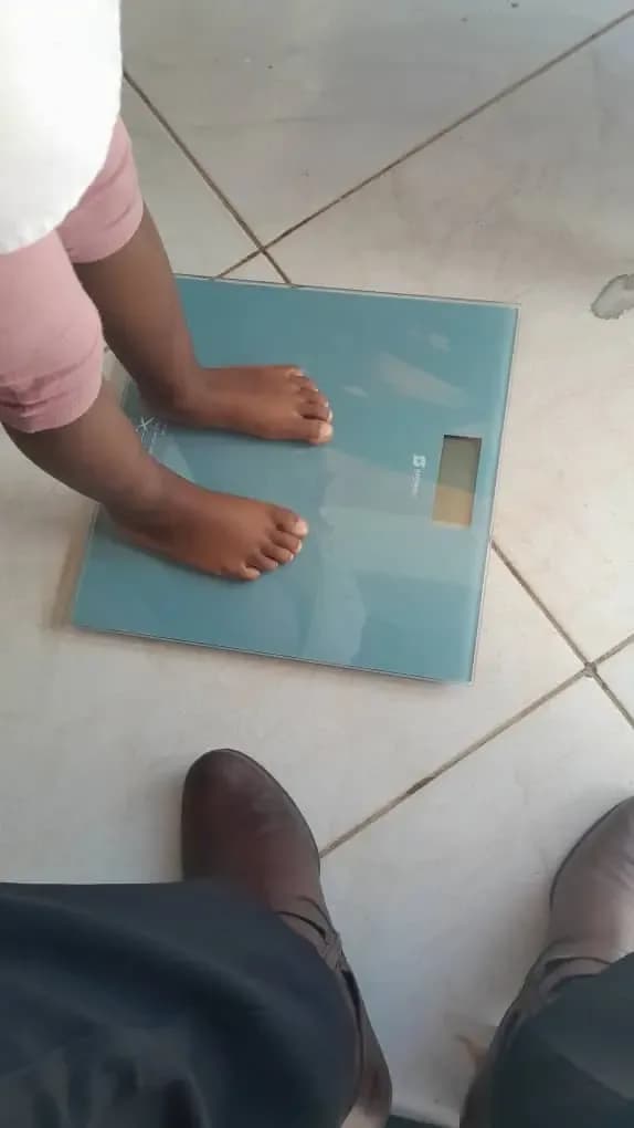 Sayonapps SmartFit Digital Bathroom Scale- Umunzani