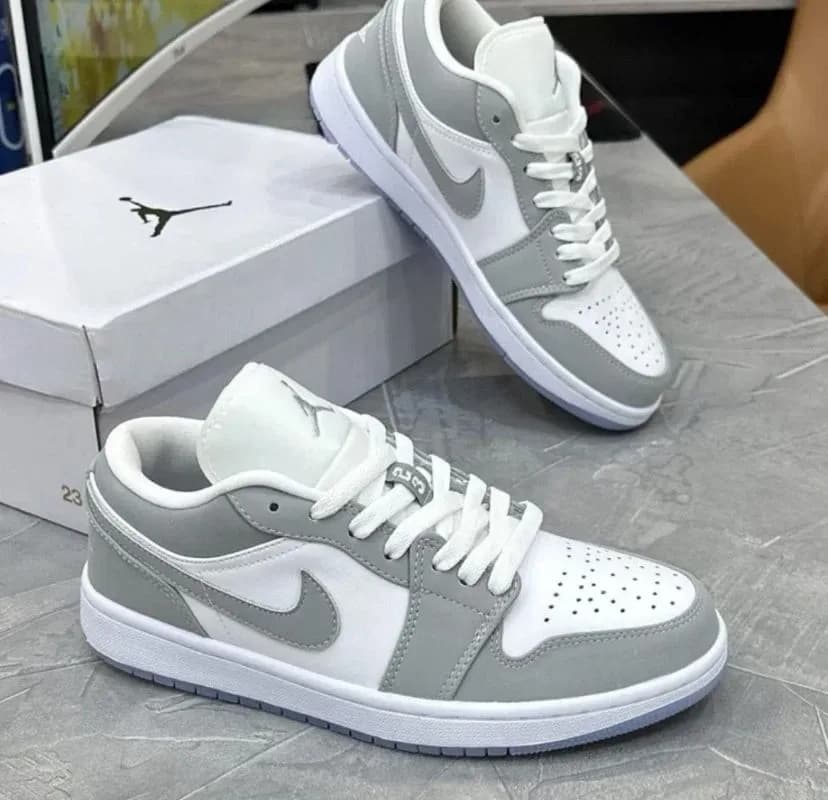 Air Jordan 1 Low “Shadow Toe”