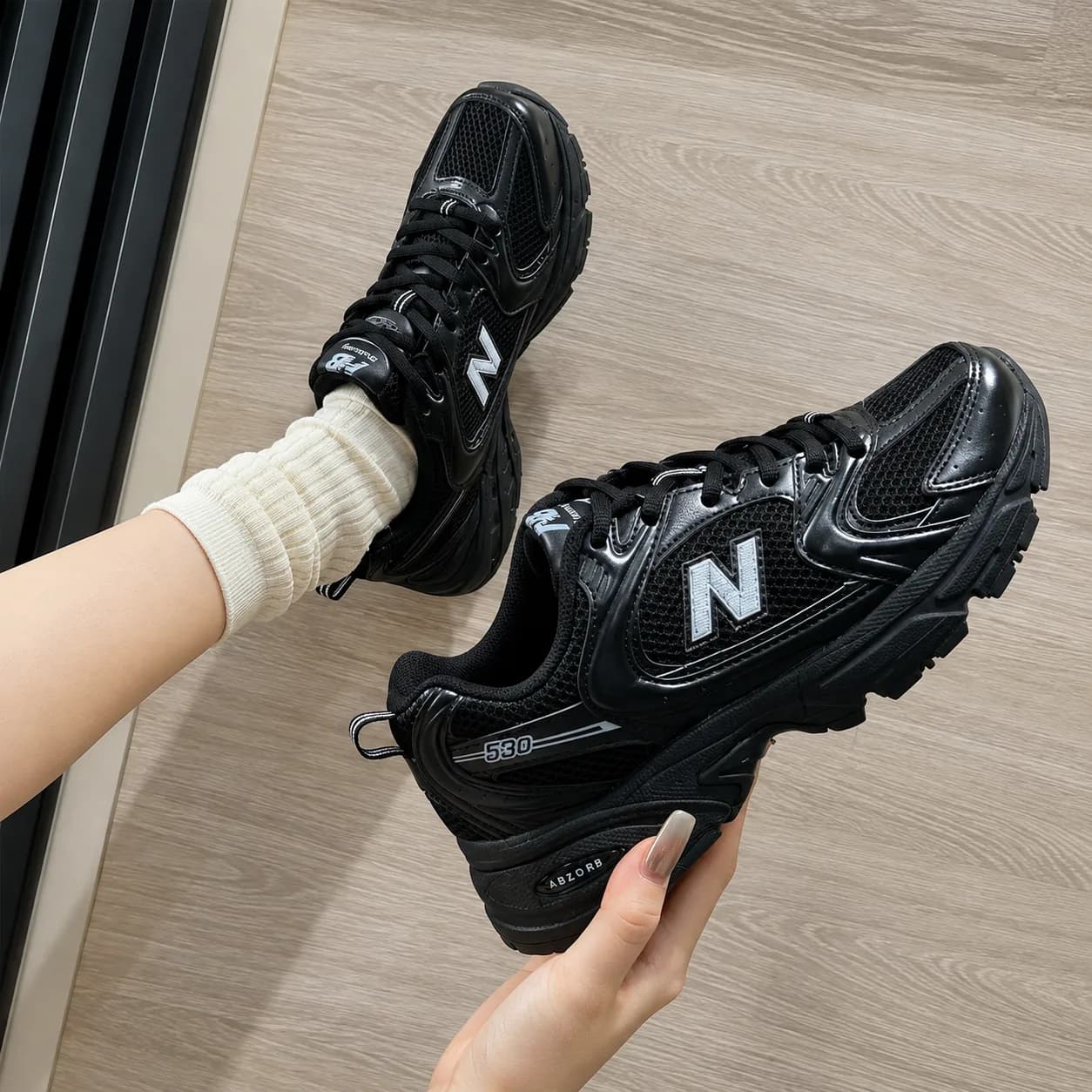 New Balance 530 Black Running Sneakers