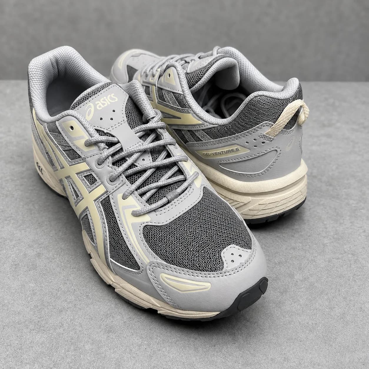 ASICS GEL-Venture 6 Classic Grey & Pale Yellow Running Shoes