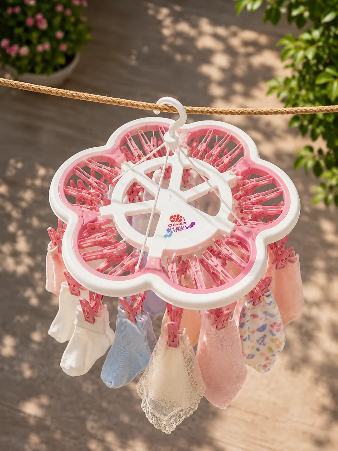 Flower-Shaped Hanging Clip Dryer Rack