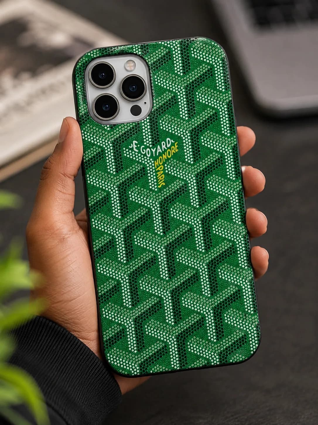 Green Geometric Pattern Protective Phone Case