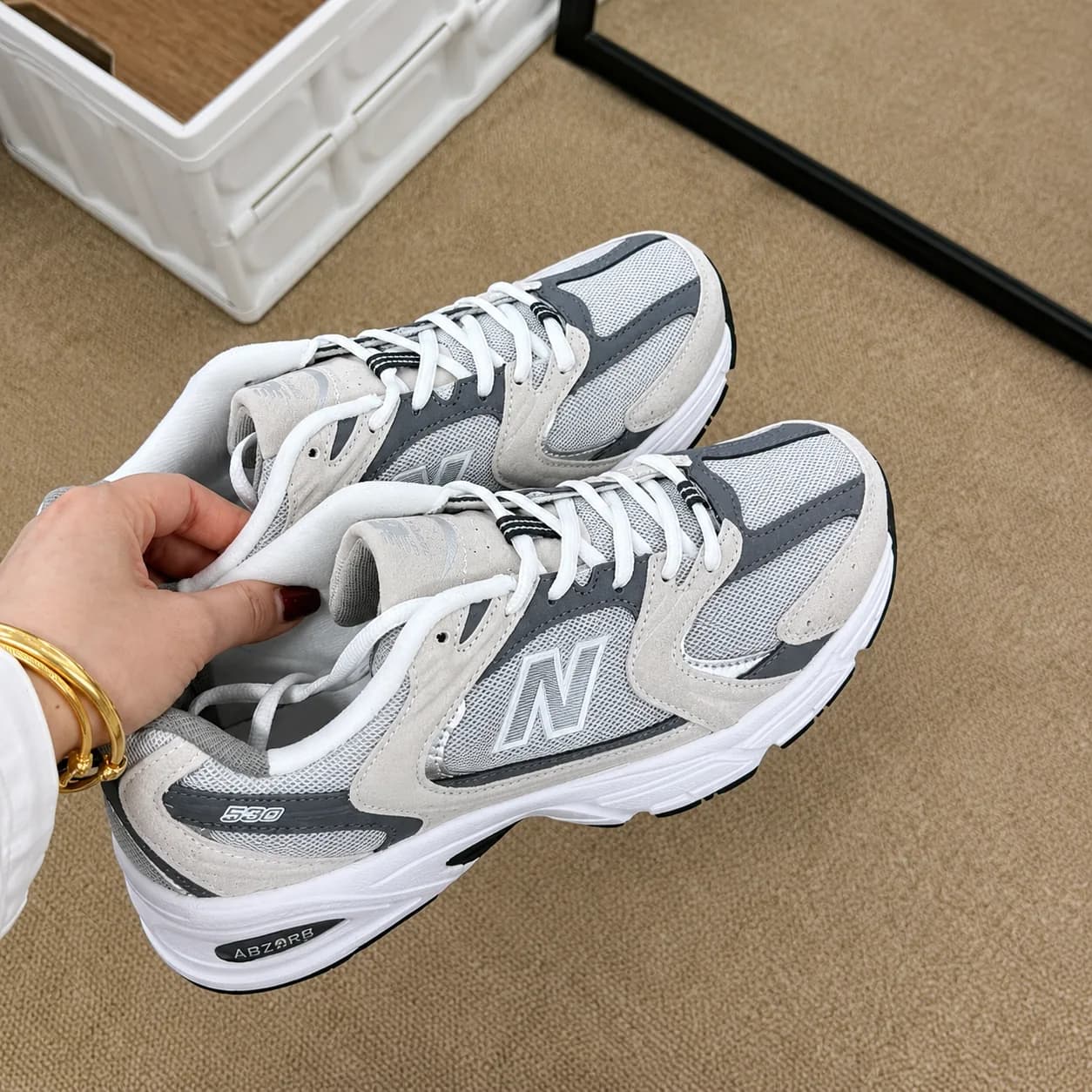 New Balance 530 Grey & White Sneakers