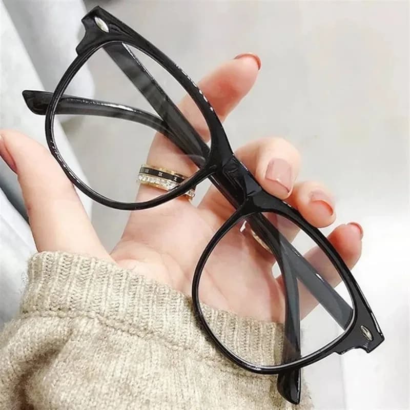 Classic Black Frame Eyeglasses (Unisex Fashion Optical Glasses)