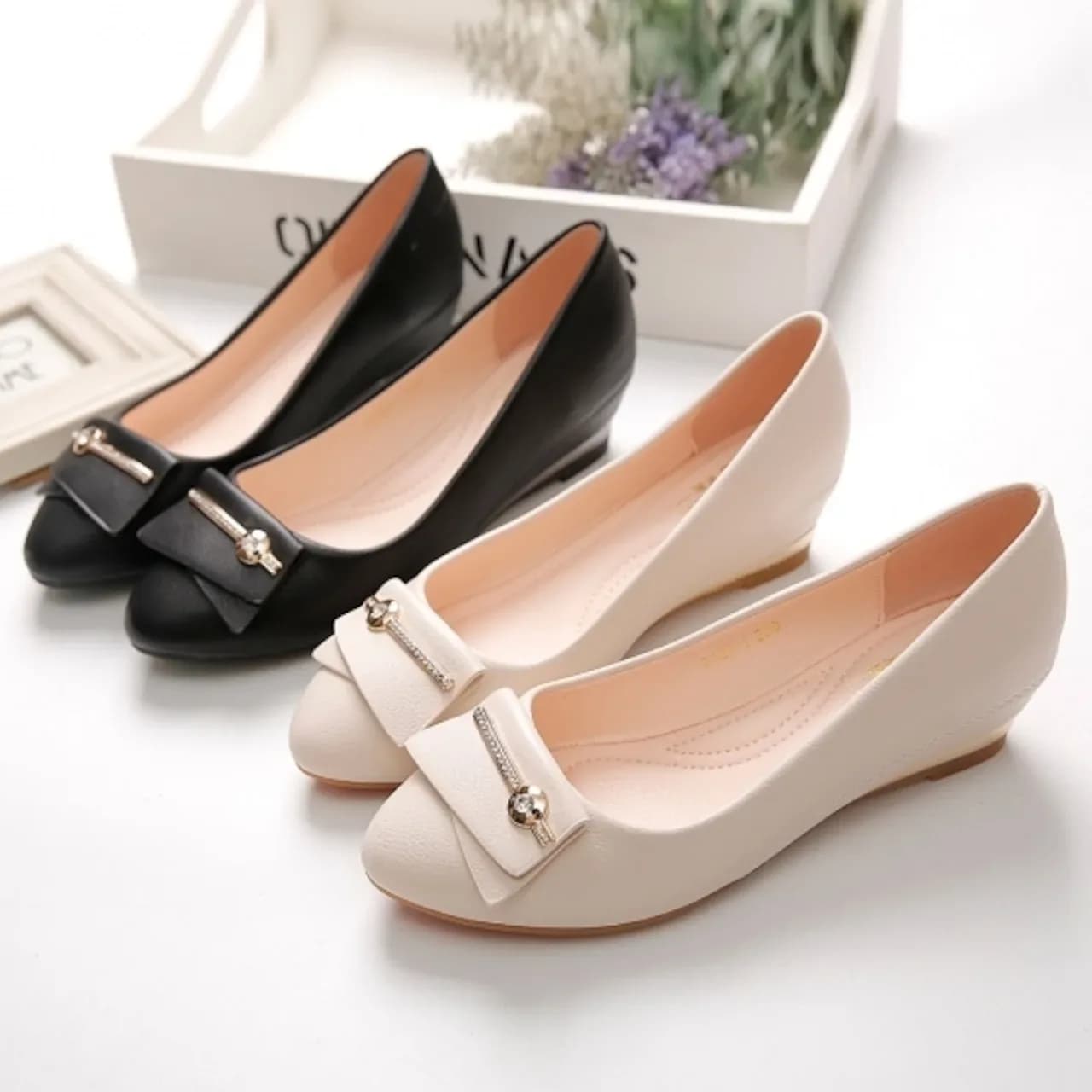 Comfortable pumps, plus sizes, for women