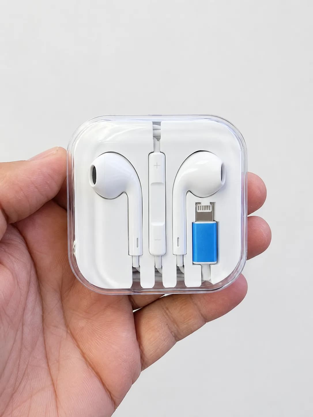 Wired Earphones with Lightning Connector & In-Line Controls