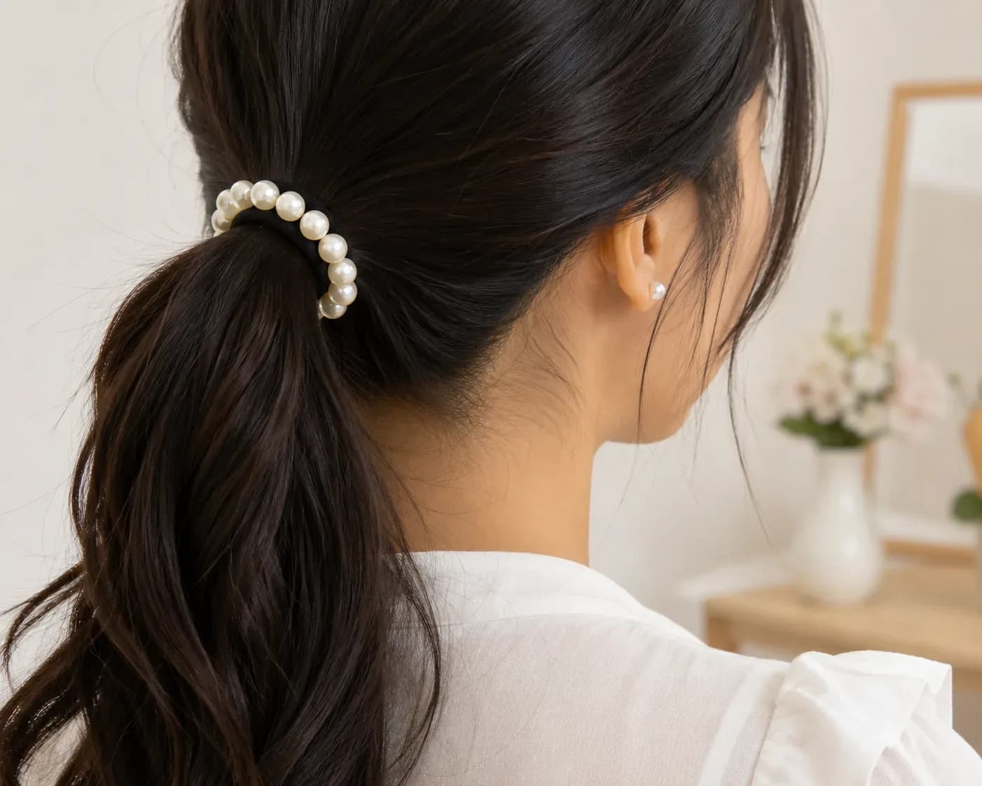 Pearl Hair Tie