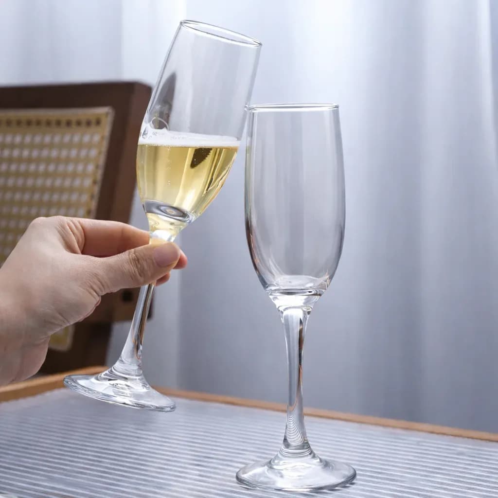 Elegant Champagne Glass Set – 180ml (6 or 12 Pieces)