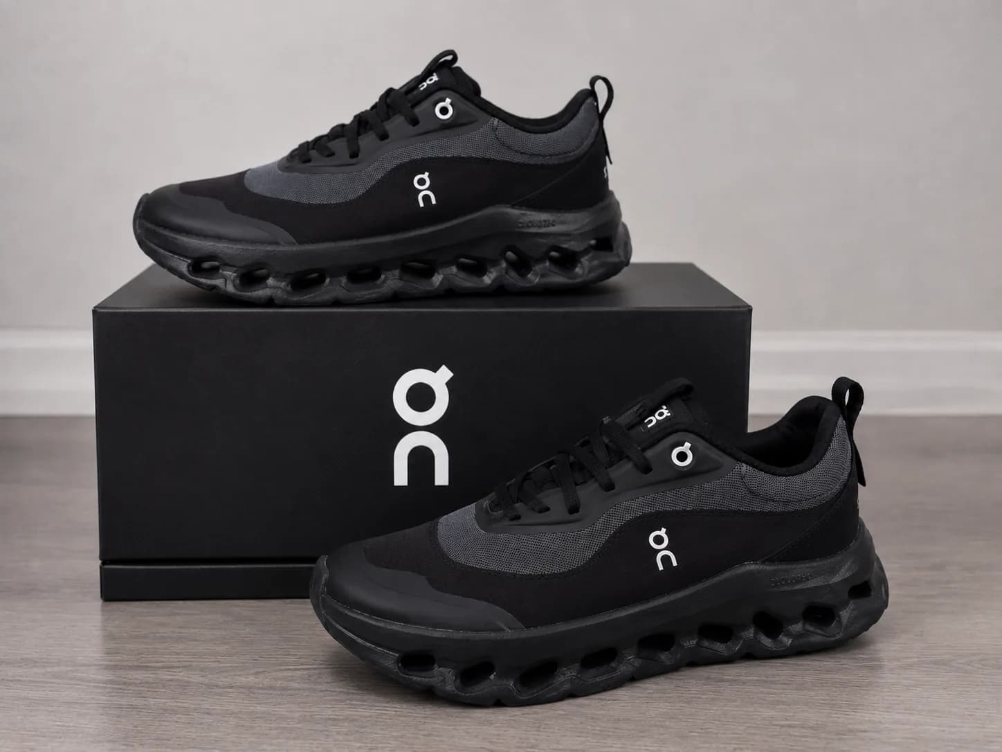 On Cloud 5 Triple Black Running Shoes