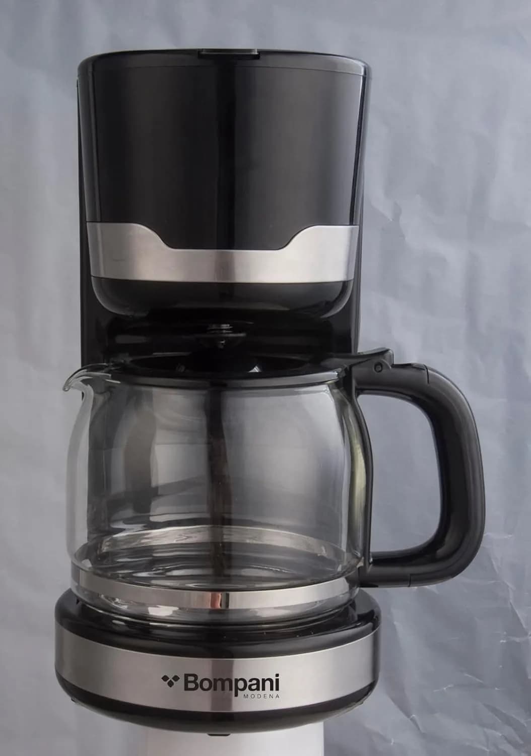 Bompani 1.5L Coffee Maker -with Stainless Steel Accents, Removable Funnel, Nylon Filter, Anti-Drip, Keep Warm, Water Gauge - BCM15 Black/White